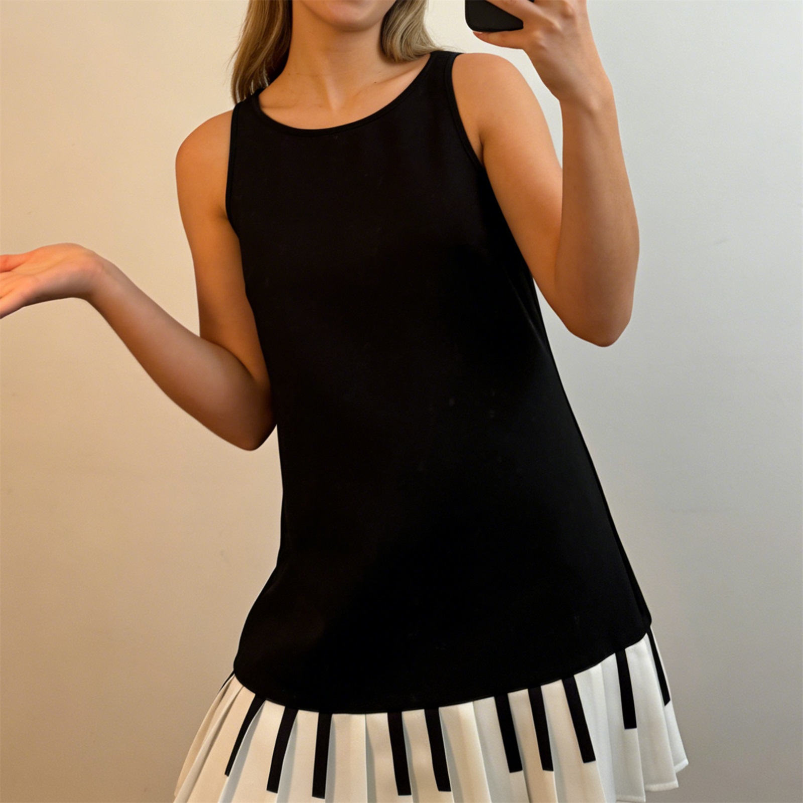 Y2K Backless Halter Mini Dress - Mini abito plissettato da donna Y2K