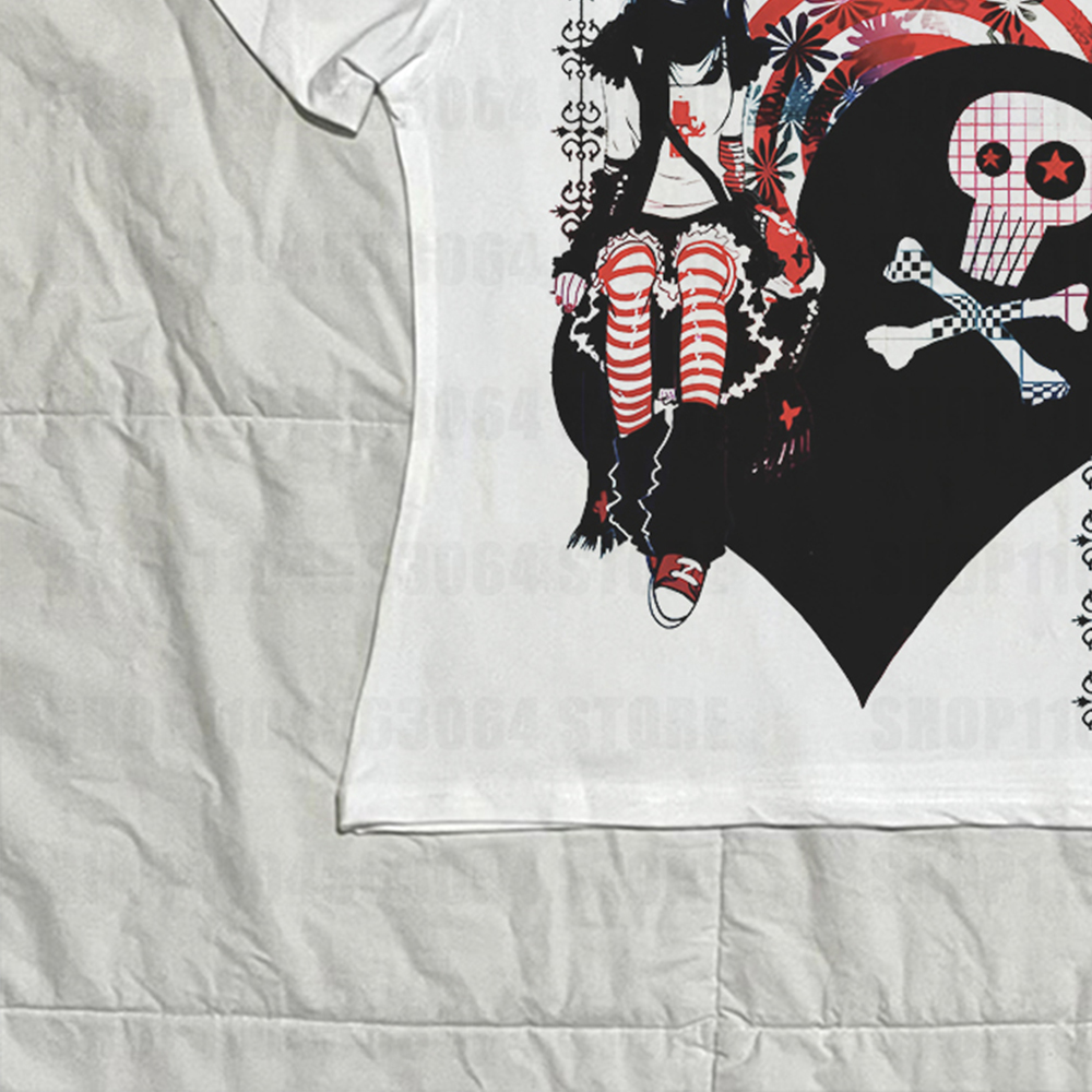T-Shirt Vintage con Stampa Est - Y2K Graphic Baby Tee Crop recensione e prezzo