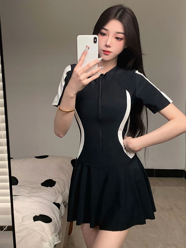 Costume da bagno intero da don - Skirts recensione e prezzo